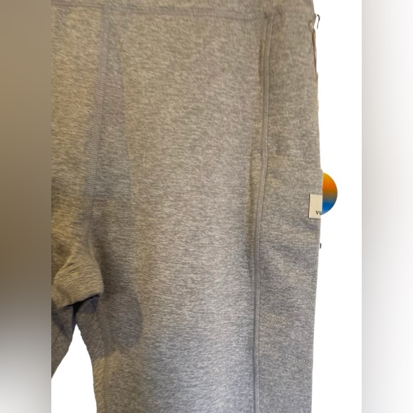 NWT Vuori granite pocket leggings Size M - Picture 3 of 6